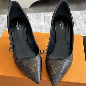 Louis Vuitton Black and Brown Monogram Heels